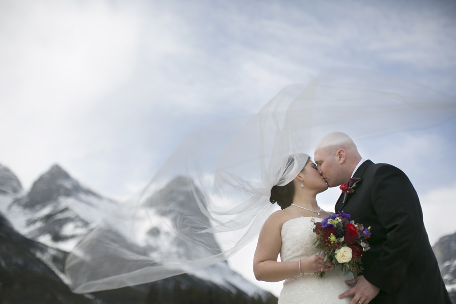 Ellen & Greg {Canmore, Silvertip Wedding photographer}